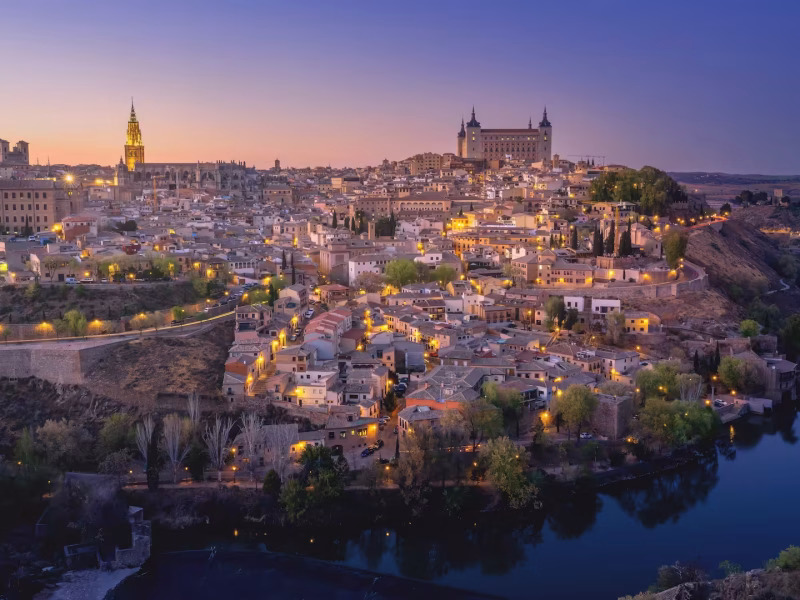 toledo-sky-line.avif